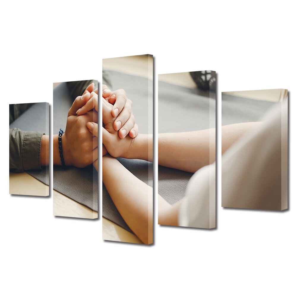 Set Tablouri Multicanvas 5 piese Colectia Ziua Indragostitilor, Dragobete, Valentine's Day, Maini impreunate la masa, Decoratiuni Moderne pentru Casa, 120 x 225 cm