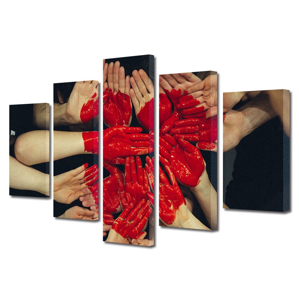 Set Tablouri Multicanvas 5 piese Colectia Ziua Indragostitilor, Dragobete, Valentine's Day, Maini si o inima vopsita, Decoratiuni Moderne pentru Casa, 120 x 225 cm