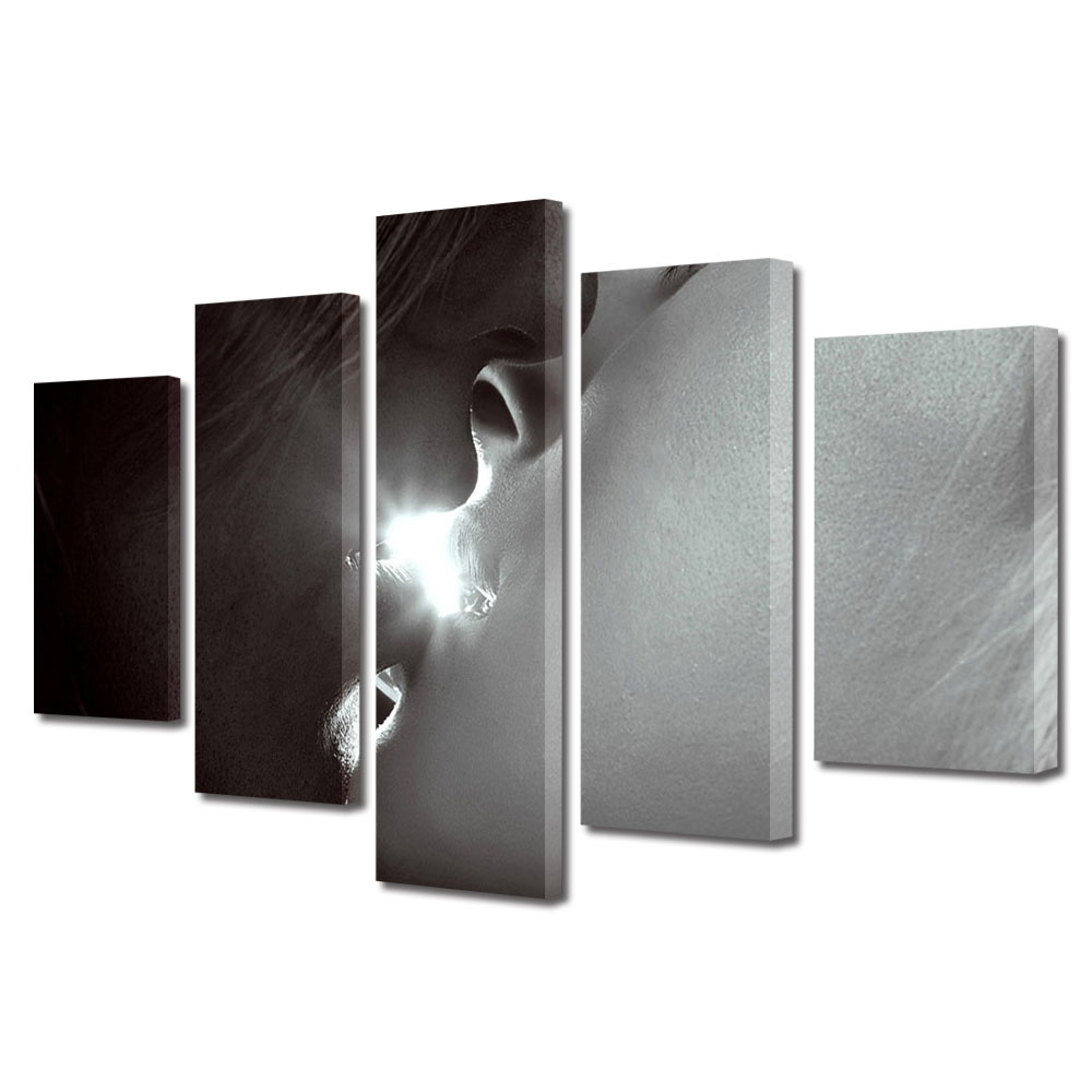 Set Tablouri Multicanvas 5 piese Colectia Ziua Indragostitilor, Dragobete, Valentine's Day, Sarut senzual, Decoratiuni Moderne pentru Casa, 120 x 225 cm