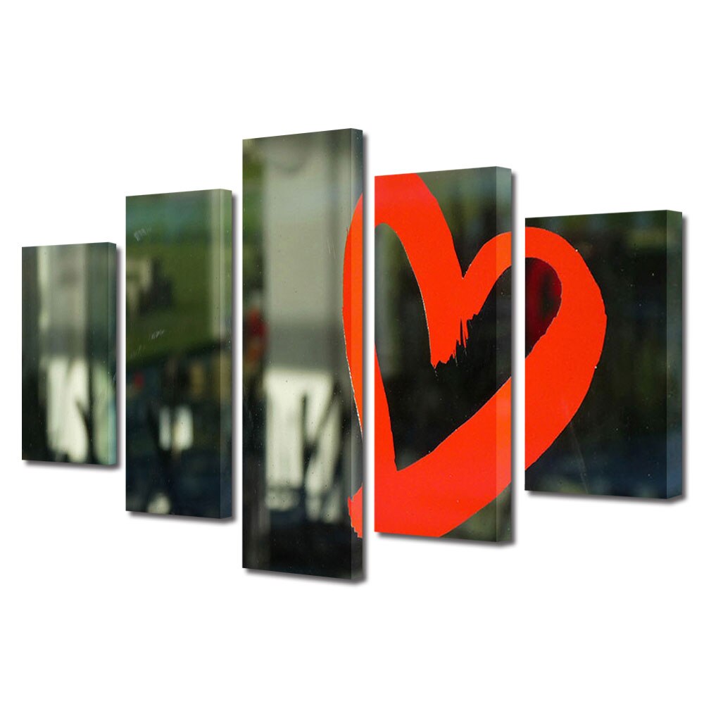Set Tablouri Multicanvas 5 piese Colectia Ziua Indragostitilor, Dragobete, Valentine's Day, Inima rosie pe geam, Decoratiuni Moderne pentru Casa, 120 x 225 cm