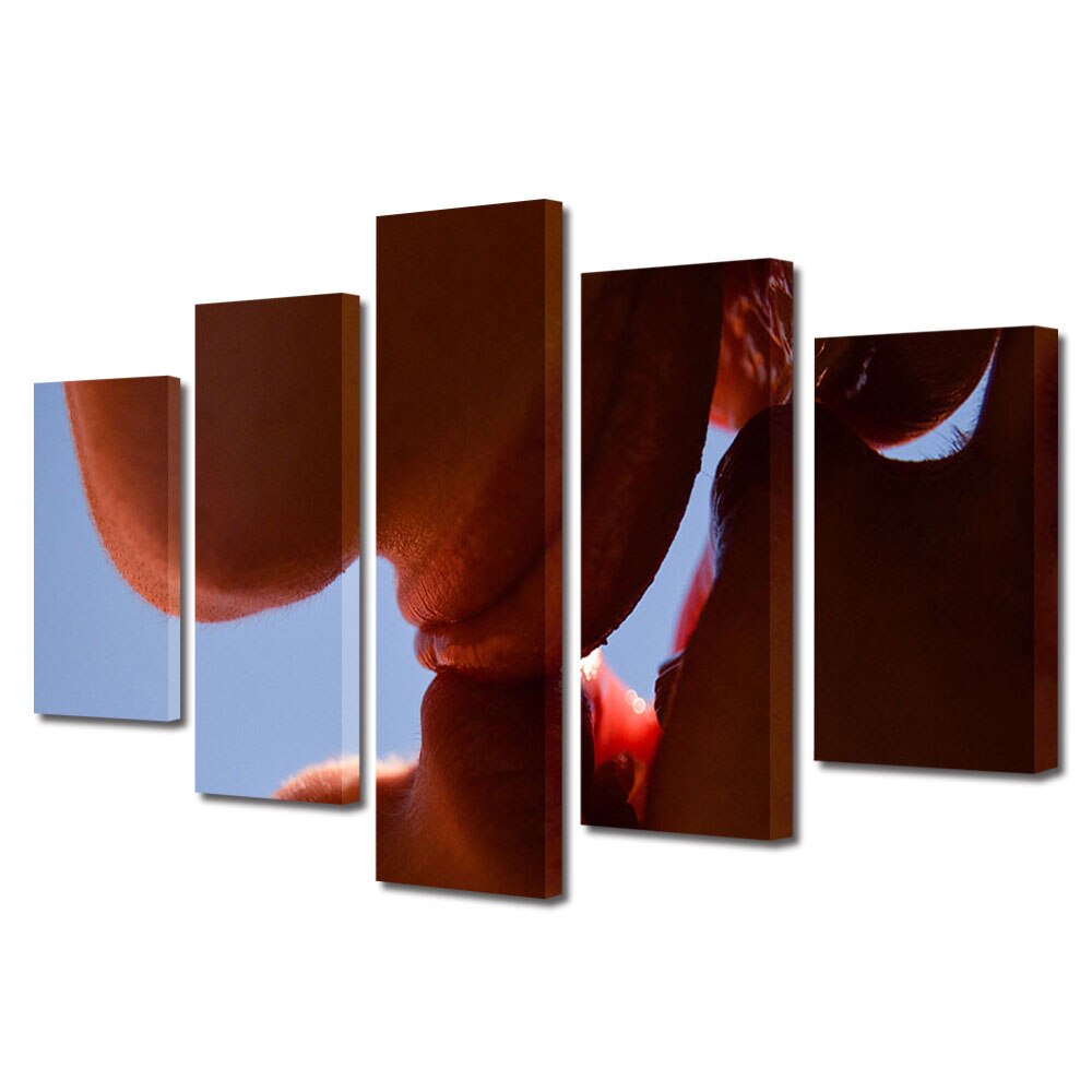 Set Tablouri Multicanvas 5 piese Colectia Ziua Indragostitilor, Dragobete, Valentine's Day, Sarut pe orizontala, Decoratiuni Moderne pentru Casa, 120 x 225 cm