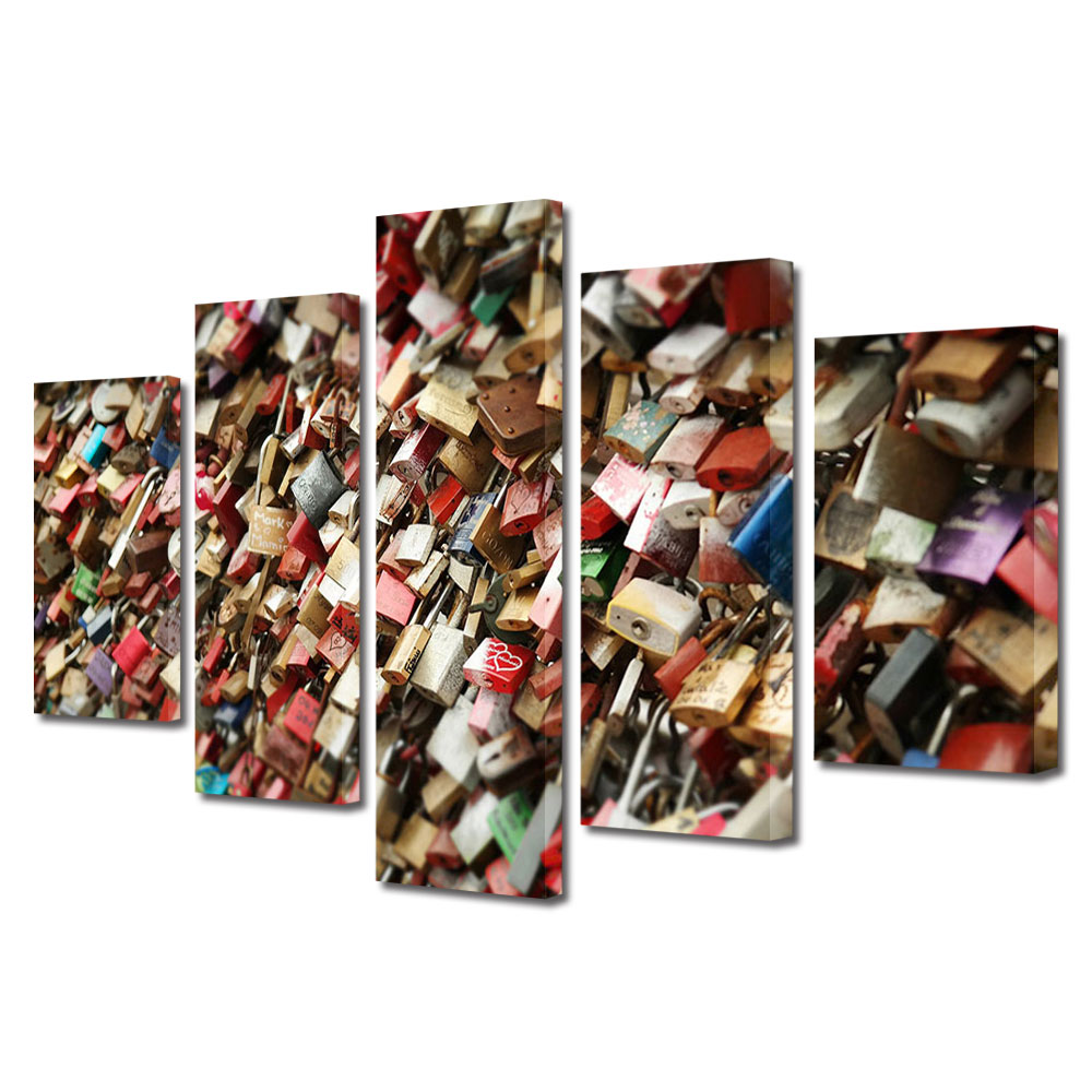 Set Tablouri Multicanvas 5 piese Colectia Ziua Indragostitilor, Dragobete, Valentine's Day, Lacate cu promisiuni, Decoratiuni Moderne pentru Casa, 120 x 225 cm