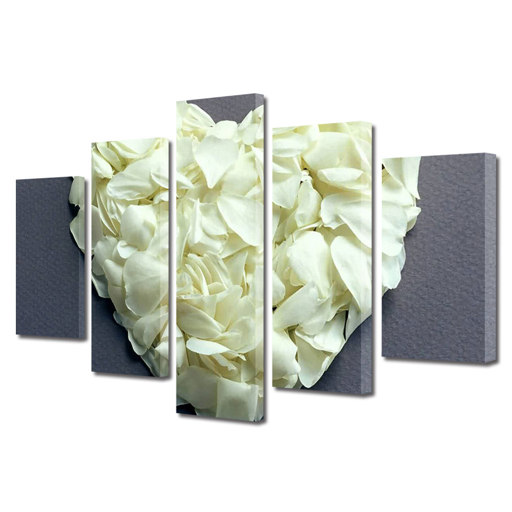 Set Tablouri Multicanvas 5 piese Colectia Ziua Indragostitilor, Dragobete, Valentine's Day, Inima alba din petale, Decoratiuni Moderne pentru Casa, 120 x 225 cm