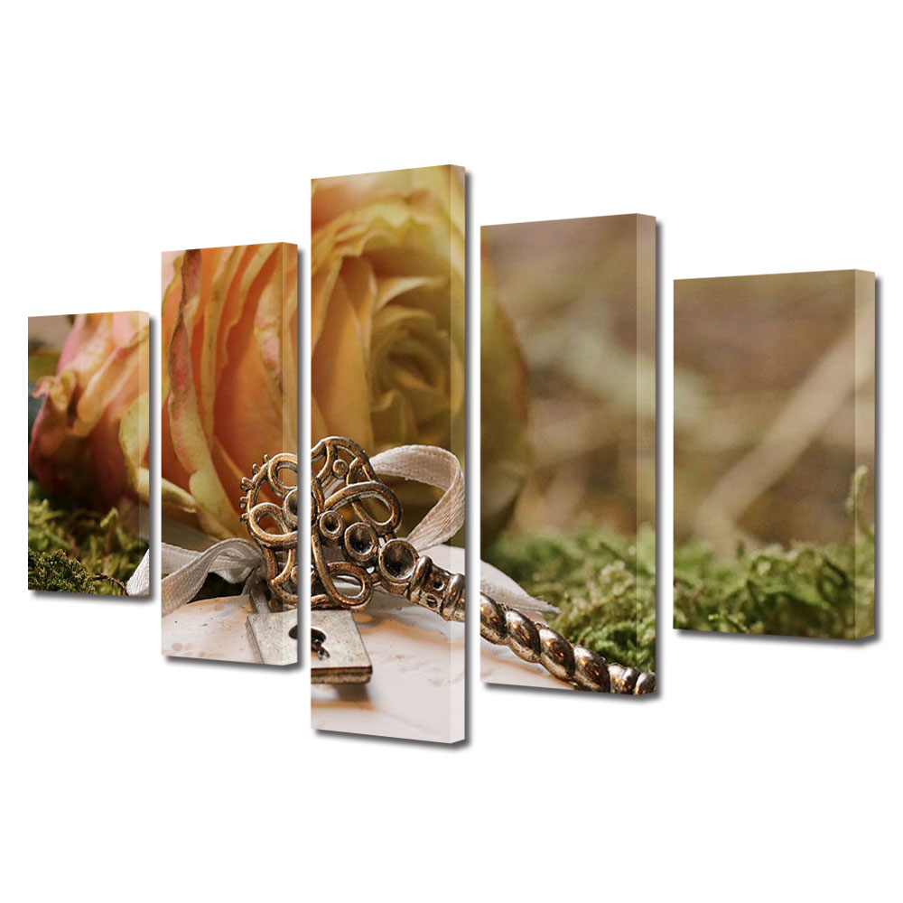 Set Tablouri Multicanvas 5 piese Colectia Ziua Indragostitilor, Dragobete, Valentine's Day, Cheia si lacatul, Decoratiuni Moderne pentru Casa, 120 x 225 cm