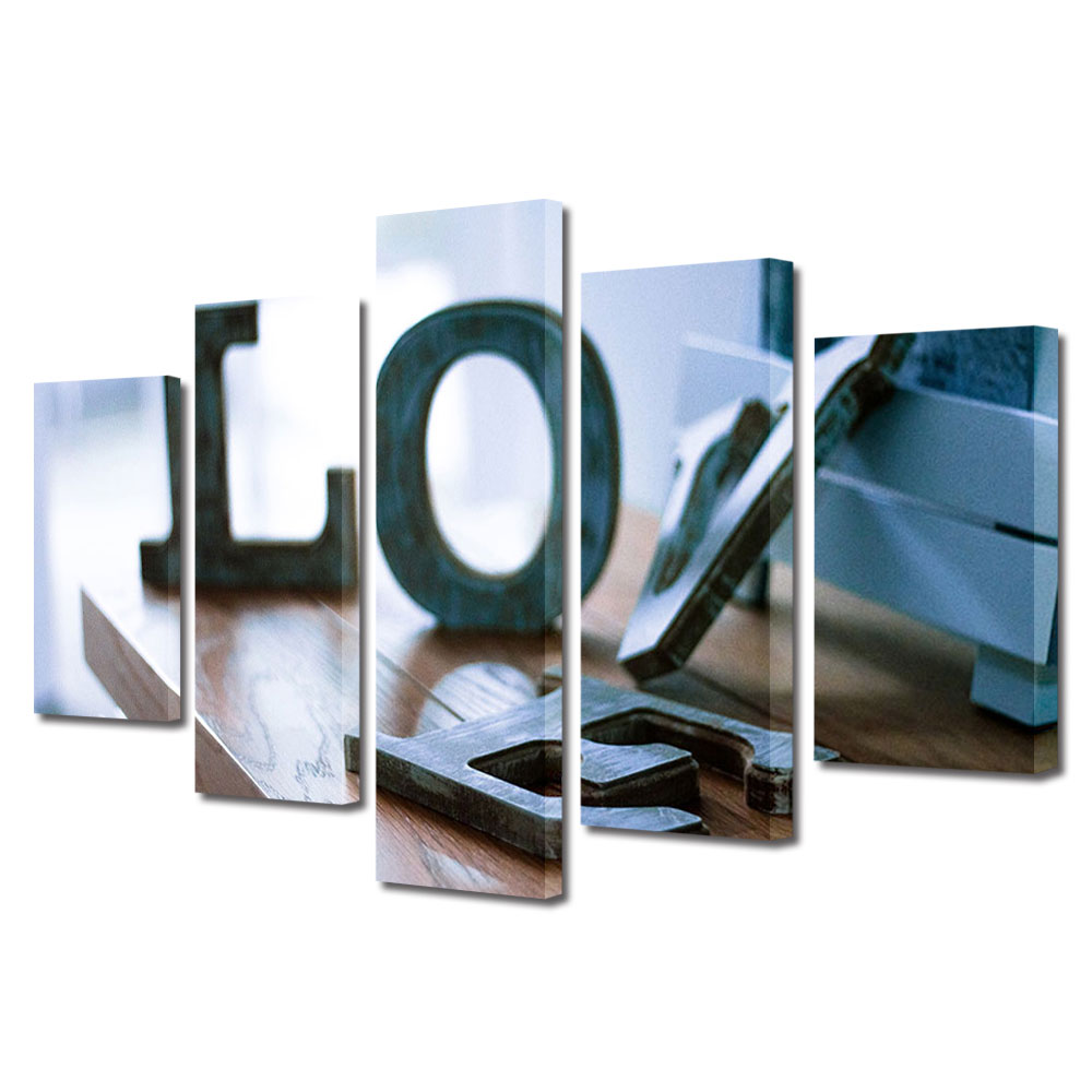 Set Tablouri Multicanvas 5 piese Colectia Ziua Indragostitilor, Dragobete, Valentine's Day, Dragoste pe masa, Decoratiuni Moderne pentru Casa, 120 x 225 cm