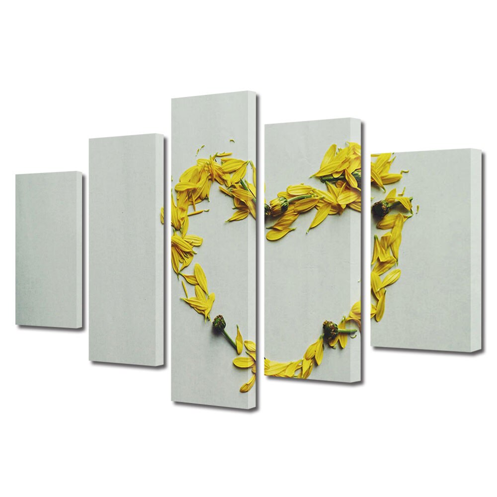 Set Tablouri Multicanvas 5 piese Colectia Ziua Indragostitilor, Dragobete, Valentine's Day, Petale Galbene, Decoratiuni Moderne pentru Casa, 120 x 225 cm