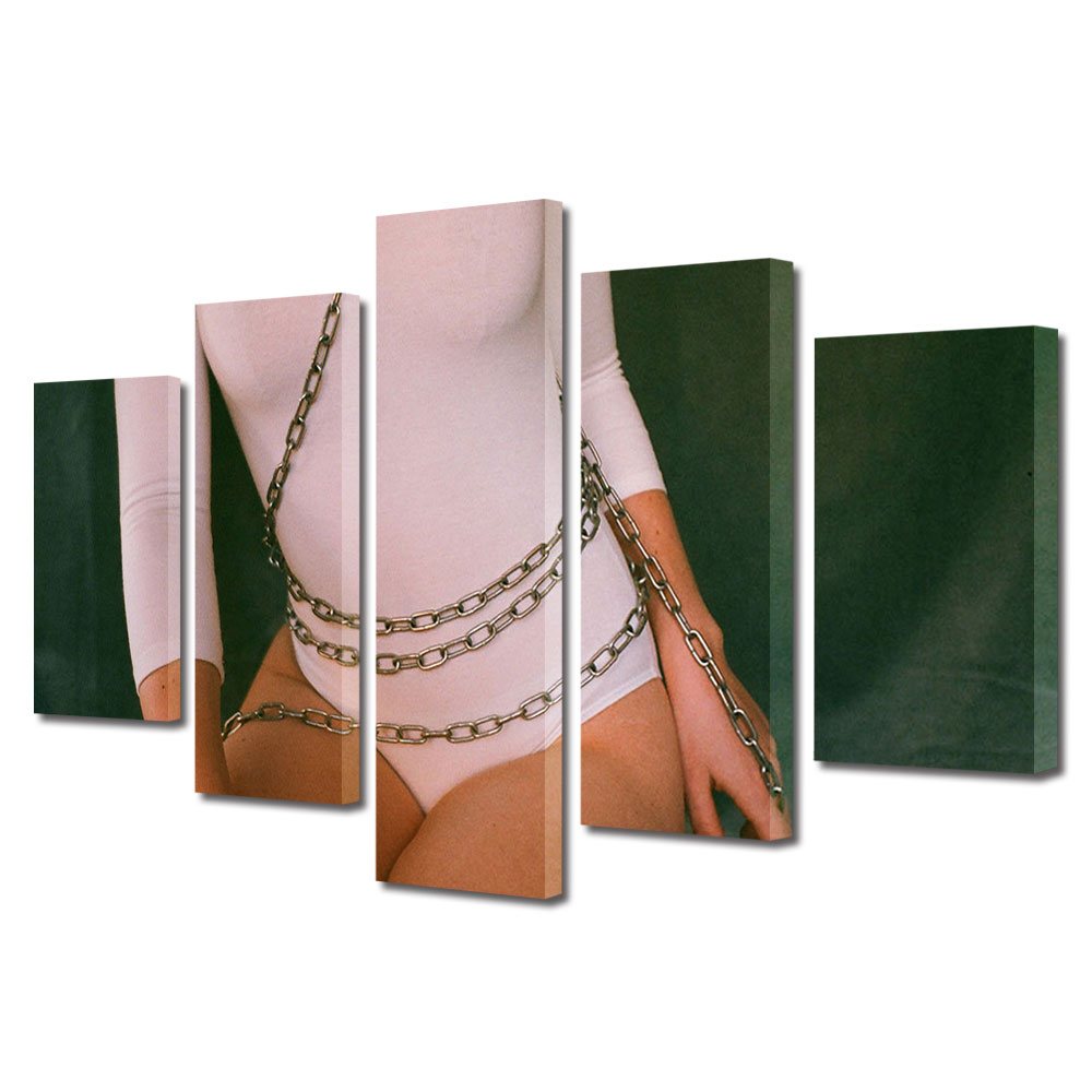 Set Tablouri Multicanvas 5 piese Colectia Ziua Indragostitilor, Dragobete, Valentine's Day, Corp femeie in alb, Decoratiuni Moderne pentru Casa, 120 x 225 cm