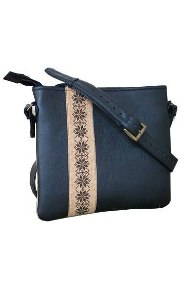 Geanta Din Piele Naturala „Dor Calator” (Neagra) Dimensiune 25 Cm X 25 Cm