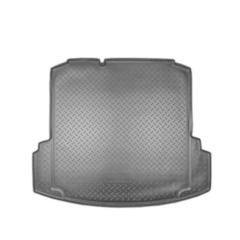 Covor protectie portbagaj VagAuto pentru Volkswagen Jetta (sedan) (2011) (cu `buzunare`), negru Covor protectie portbagaj VagAuto pentru Volkswagen Jetta (sedan) (2011) (cu `buzunare`), negru