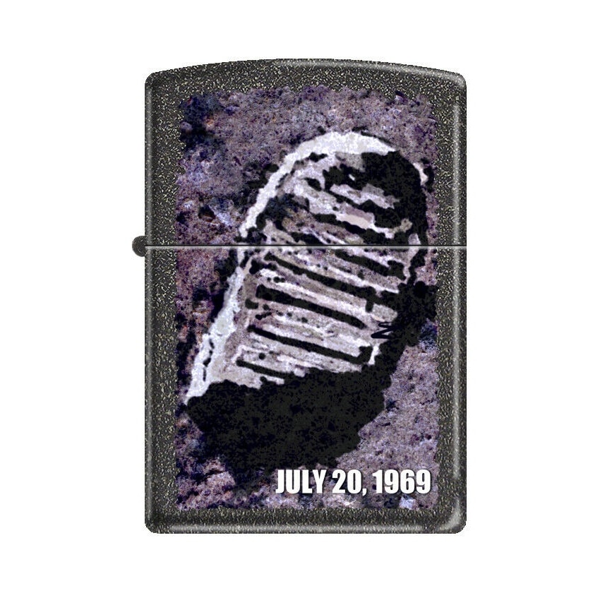 Bricheta Zippo 8660 Man on Moon Foot Print