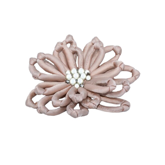 Brosa cu model floral,model 3D,D&J Exclussive,crem