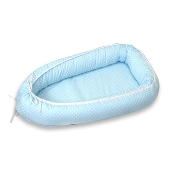 Cosulet bebelus pentru dormit, Baby Nest Cocoon 70x45 cm Bear Heart Blue Cosulet bebelus pentru dormit, Baby Nest Cocoon 70x45 cm Bear Heart Blue