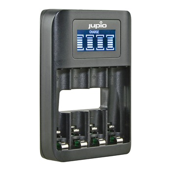 Incarcator Jupio Fast Charger USB pentru acumulatori AA si AAA, 8 ore, 4 canale, indicator LCD, Negru Incarcator Jupio Fast Charger USB pentru acumulatori AA si AAA, 8 ore, 4 canale, indicator LCD, Negru