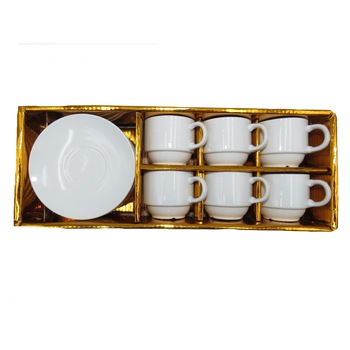 Set 6 cesti cafea cu farfurie, albe, cutie aurie, 4 cm Set 6 cesti cafea cu farfurie, albe, cutie aurie, 4 cm