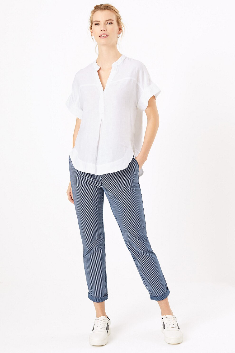 Marks & Spencer, Pantaloni chino conici cu model in dungi, albastru inchis/alb