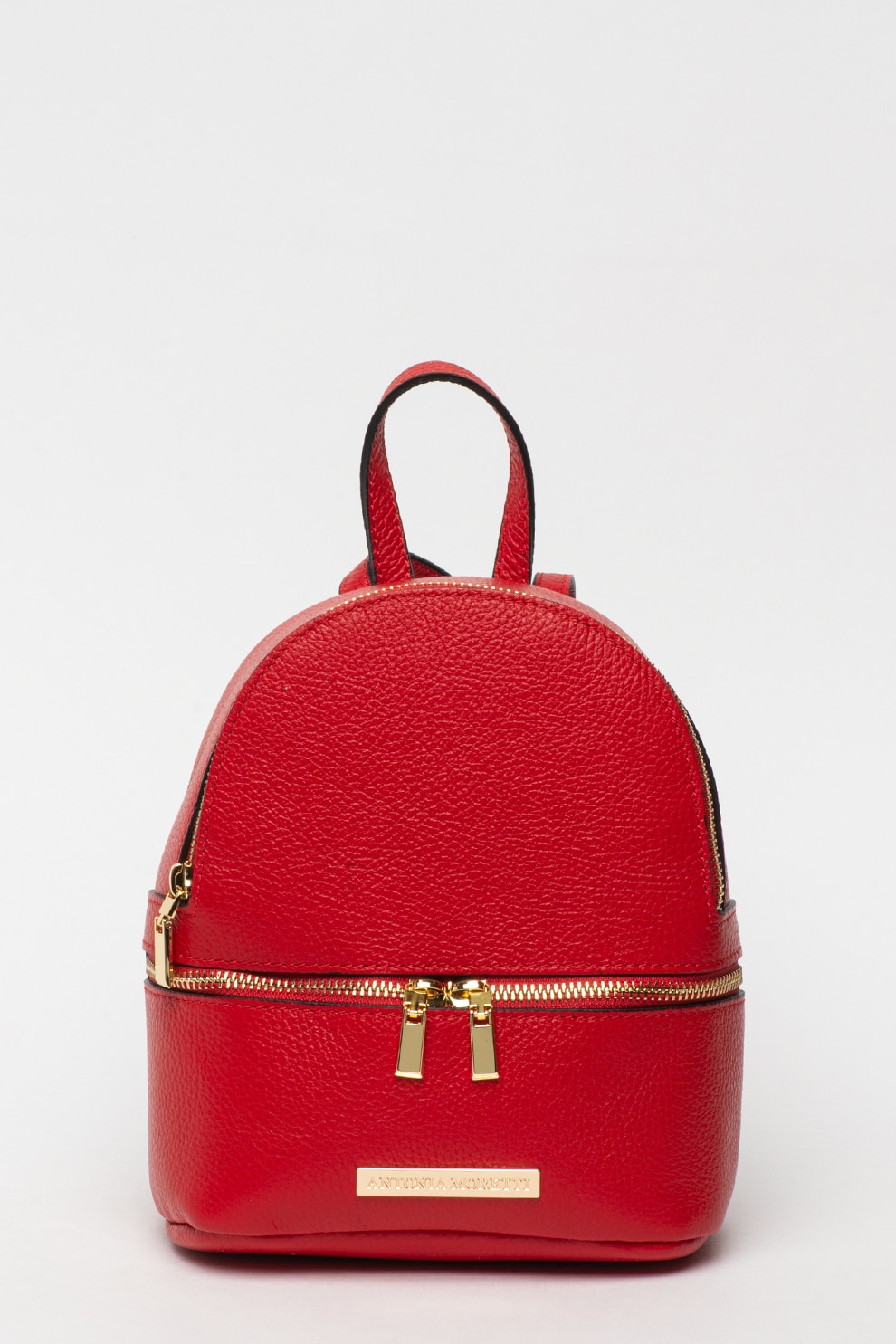 Antonia Moretti, Rucsac mic din piele, Rosu