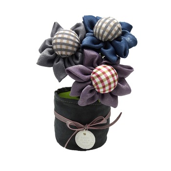 Flori textile parfumate in ghiveci cu carbune activ bambus, Aroma Land, 10x10x19 Flori textile parfumate in ghiveci cu carbune activ bambus, Aroma Land, 10x10x19