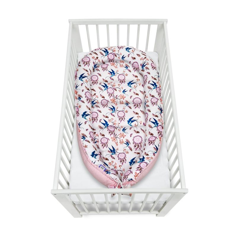 Cosulet Bebelus Pentru Dormit Jukki Baby Nest Cocoon Xxl 1x65 Cm Swallows Roz Emag Ro