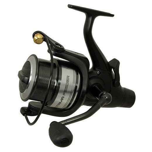 Mulineta , Nevis , model Gotama Feeder 5000