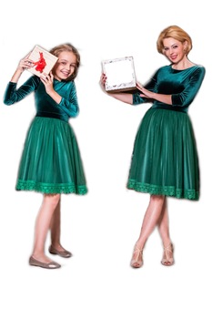 Rochii mama fiica 3-4 ani Rochii mama fiica 3-4 ani