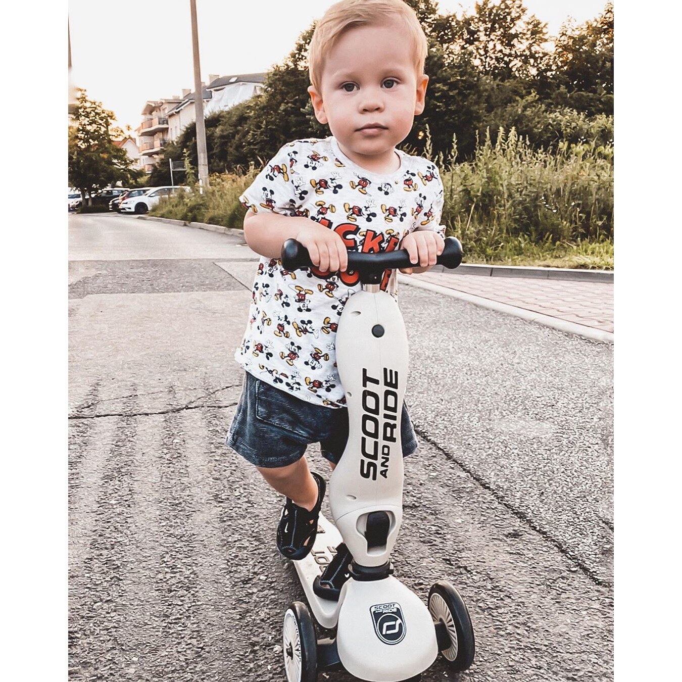 Trotineta copii cu sezut, transformabila 2in1, HighwayKick 1 Ash Trotineta copii cu sezut, transformabila 2in1, HighwayKick 1 Ash