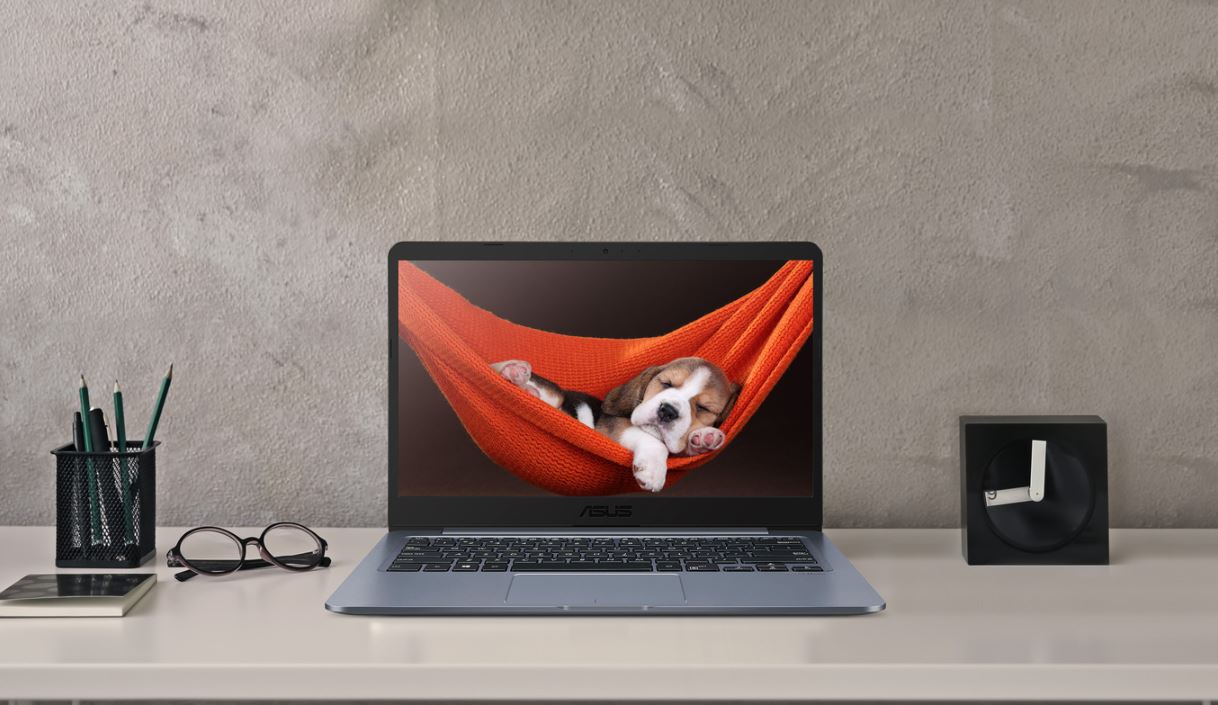 Laptop ASUS E406NA cu procesor Intel® Celeron® N3350 pana la 2.40