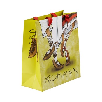 Punga din hartie, Magnetella, 21 x 24 x 10 cm, Dans popular, multicolora Punga din hartie, Magnetella, 21 x 24 x 10 cm, Dans popular, multicolora