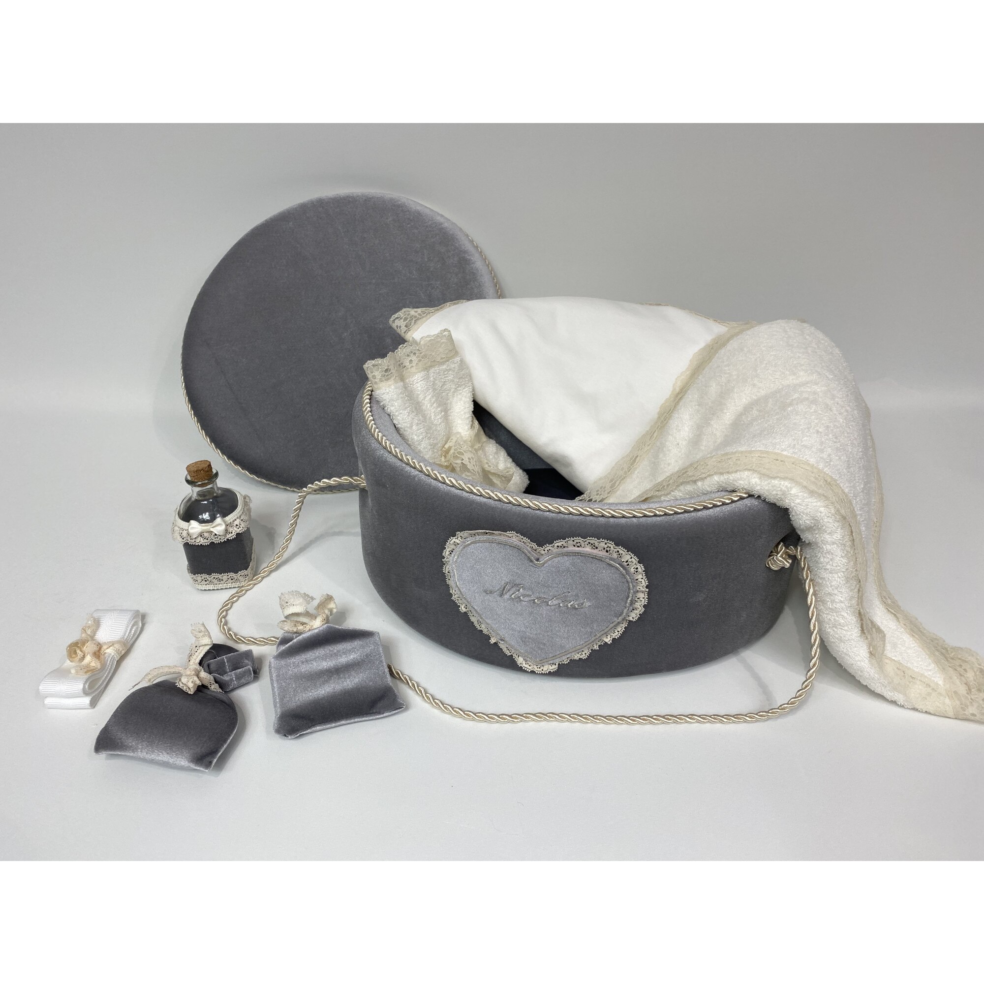 Trusou botez la cufar din catifea 185 model Ola Baby