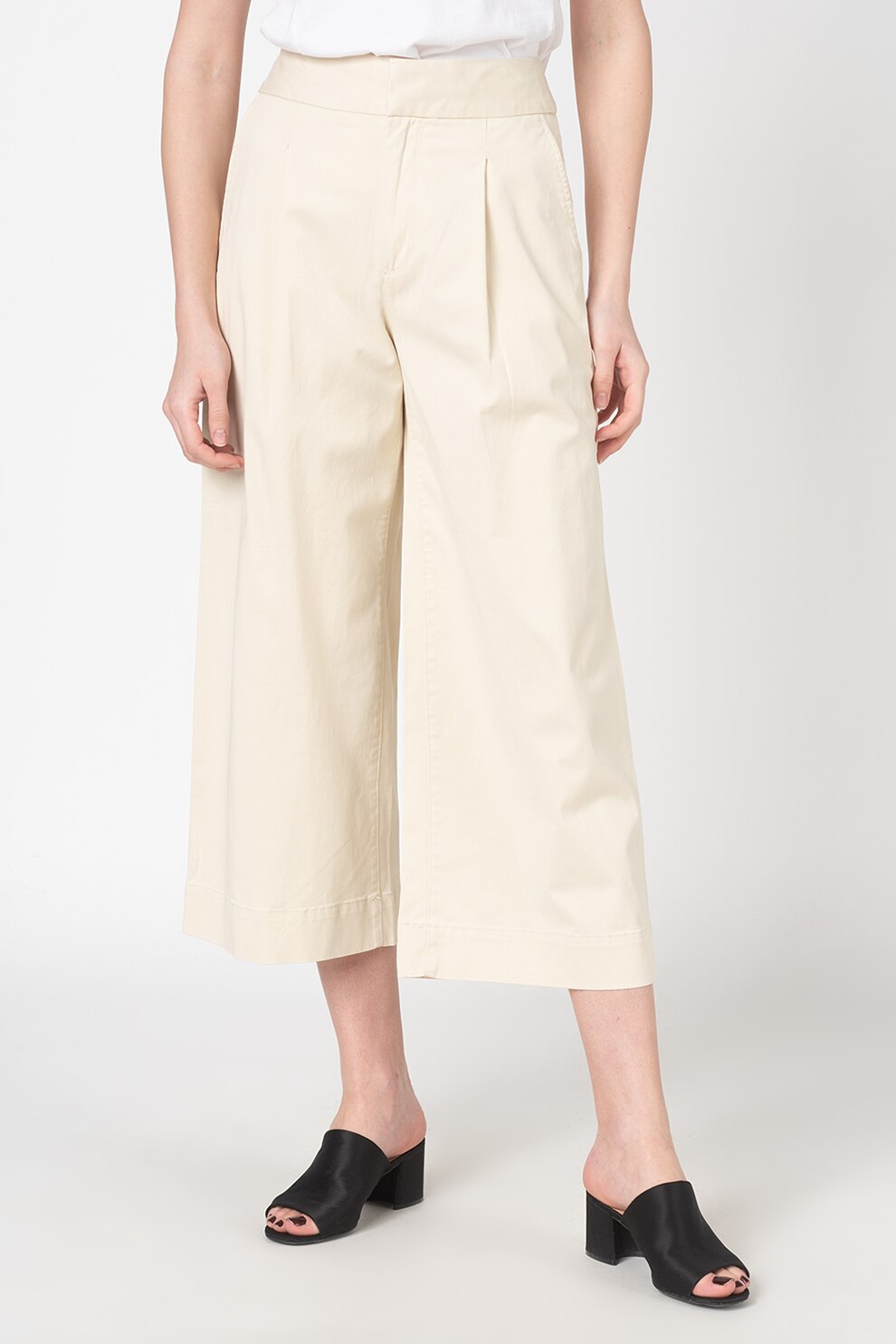 GAP, Pantaloni cu croiala ampla si lungime 3/4, Crem