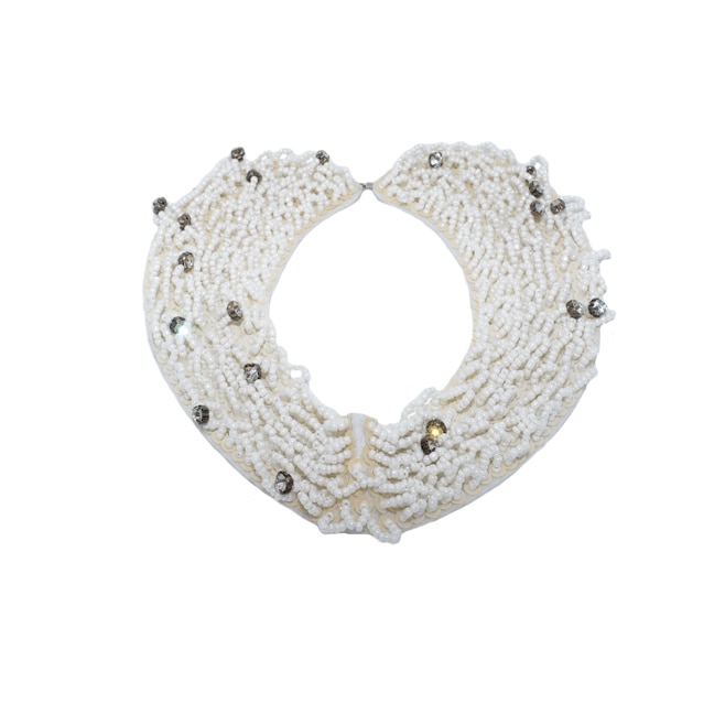 Colier tip guler cu aplicatii de margele si strasuri ,D&J Exclussive,alb