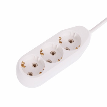 Prelungitor multiplu cu ceramica 5m, 3 prize Prelungitor multiplu cu ceramica 5m, 3 prize
