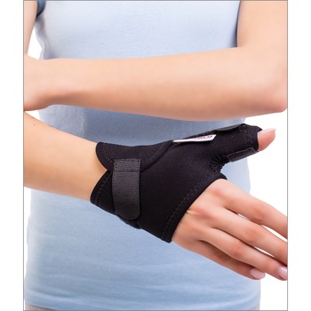 Orteza de police, Triamed, Unofix, Marimea 3 DREAPTA Orteza de police, Triamed, Unofix, Marimea 3 DREAPTA