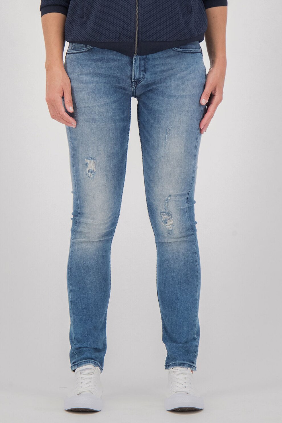 Garcia, Blugi slim fit cu rupturi decorative, albastru inchis/alb