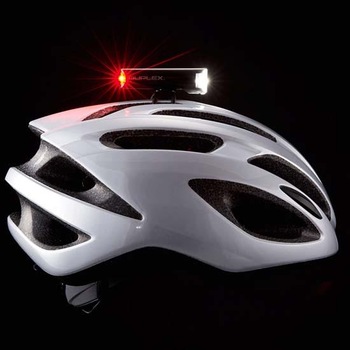 Lampa pentru casca cu lumina alba si rosie, reincarcabil USB, 6 moduri luminare, negru Lampa pentru casca cu lumina alba si rosie, reincarcabil USB, 6 moduri luminare, negru