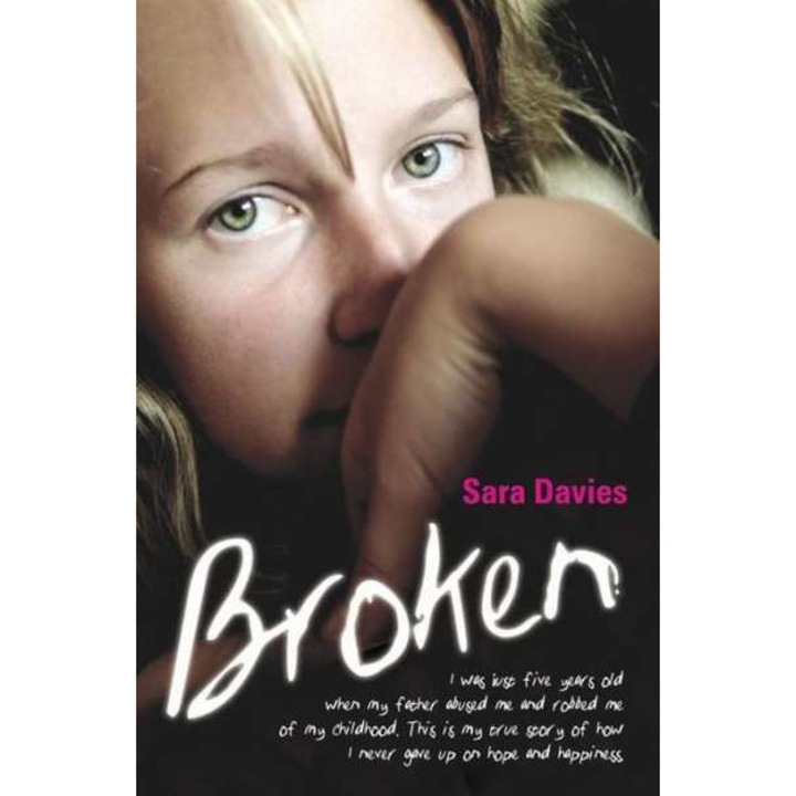 Broken de Sara Davies