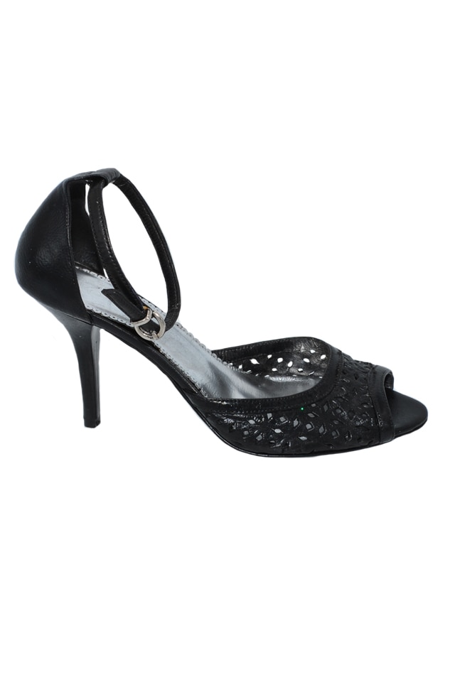 Sandale elegante cu perforatii fine si decupaj in fata,D&J Exclussive