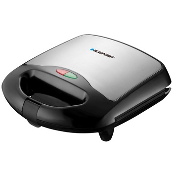 Sandwich maker Blaupunkt SMS411, 750 W, 4 sandwich-uri triunghi, placi antiaderente, Negru/Argintiu Sandwich maker Blaupunkt SMS411, 750 W, 4 sandwich-uri triunghi, placi antiaderente, Negru/Argintiu