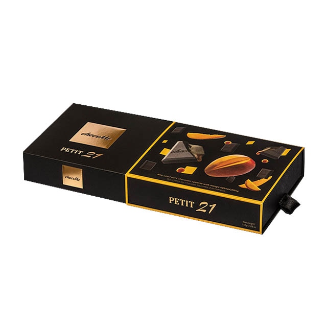 Praline de ciocolata neagra chocoMe Petit 21 umplute cu piure de mango 110g