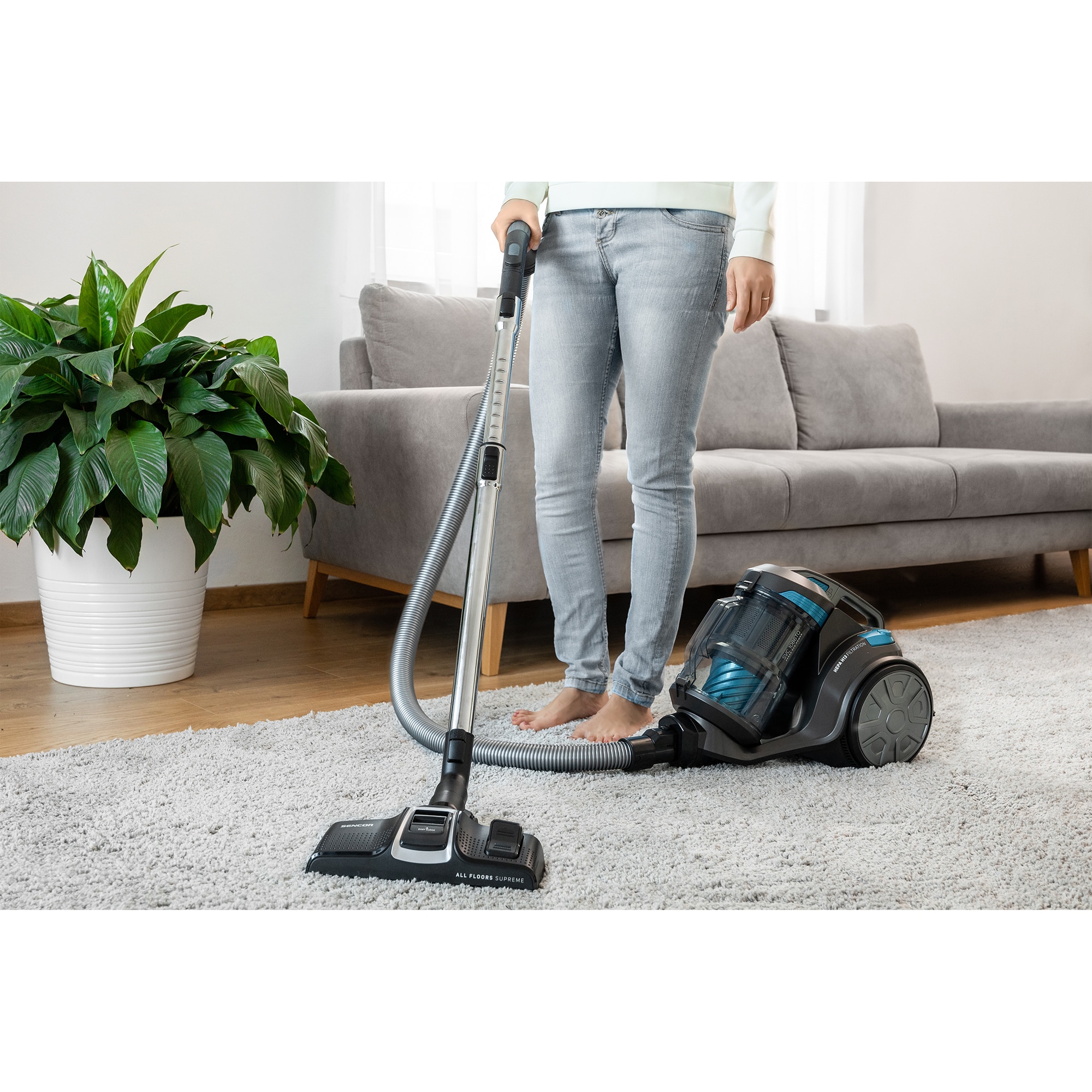 Aspirator SVC 1086TQ EcoPower, Sencor, Fara sac de praf, 700 W, recipient praf de 3.5 litri, Albastru/Negru