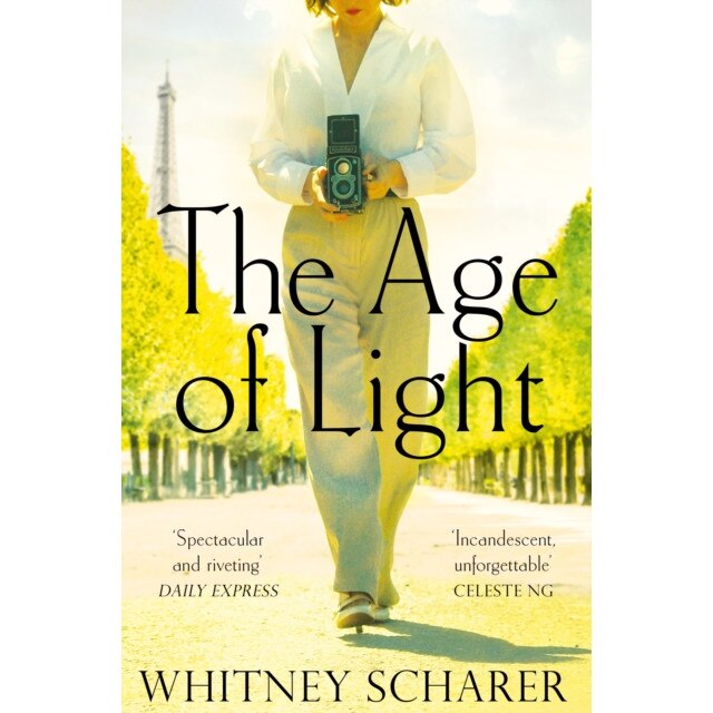 The Age of Light de Whitney Scharer [Paperback]
