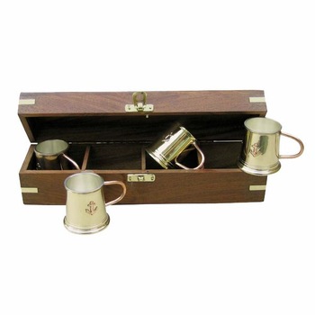 Set 4 bucati cani Sea Club, alama,interior argintat, 25x8.5x7cm Set 4 bucati cani Sea Club, alama,interior argintat, 25x8.5x7cm