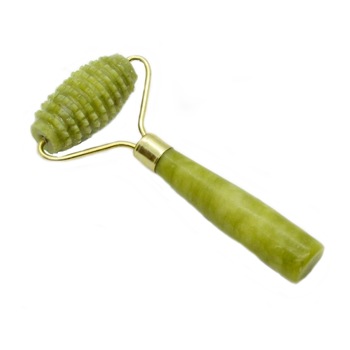 Rola zimtata din Jad pentru masaj facial si corporal, 11,5 cm Rola zimtata din Jad pentru masaj facial si corporal, 11,5 cm