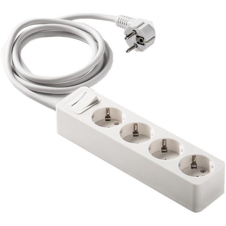 Prelungitor 4 prize shucko Famatel cu intrerupator luminos