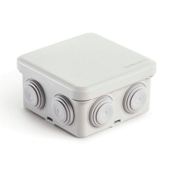 Doza aparenta 80X80X45mm Famatel IP65 cu presetupe Doza aparenta 80X80X45mm Famatel IP65 cu presetupe