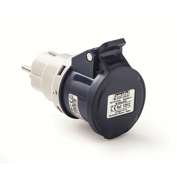 Adaptor stecher schuko 16A 230V la cupla industriala 3P 16A 230V Famatel Adaptor stecher schuko 16A 230V la cupla industriala 3P 16A 230V Famatel