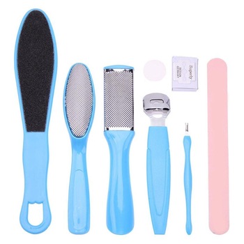 Kit trusa 8 piese pentru pedichiura si ingrijirea calcaielor Kit trusa 8 piese pentru pedichiura si ingrijirea calcaielor