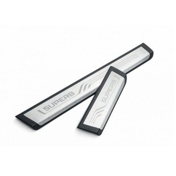 Set 4 ornamente praguri, Skoda Superb III, negru/argintiu Set 4 ornamente praguri, Skoda Superb III, negru/argintiu