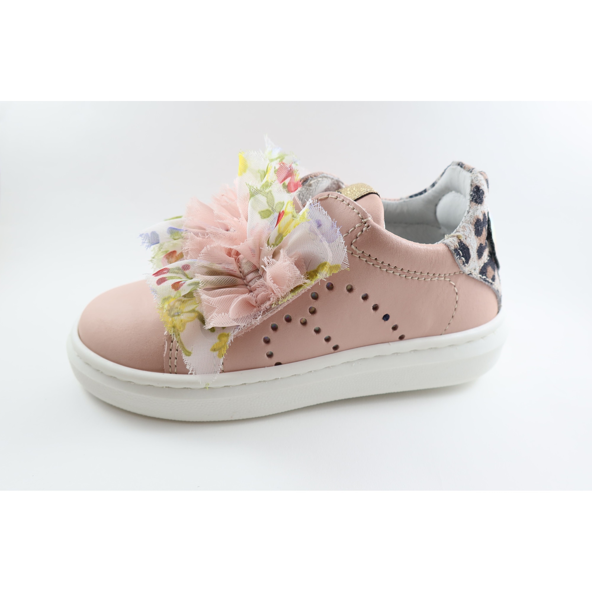 Pantofi casual roz cu detaliu floral, Melania