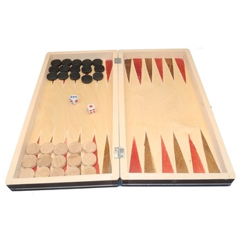 Joc table din lemn 44*44 cm lucrat manual, romanesc, maro Joc table din lemn 44*44 cm lucrat manual, romanesc, maro