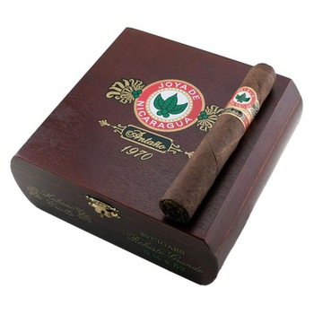 Trabucuri Joya De Nicaragua Antano 1970 Robusto Grande-Cutie (10 bucati) Natural Cutie (10 bucati) Trabucuri Joya De Nicaragua Antano 1970 Robusto Grande-Cutie (10 bucati) Natural Cutie (10 bucati)